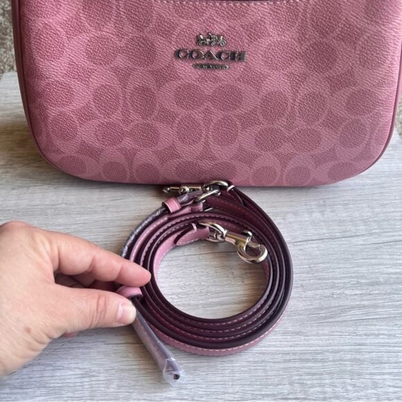NWT Coach! Teri Shoulder Bag In Signature Canvas ๐ Dusty Pink๐ - Picture 5 of 8